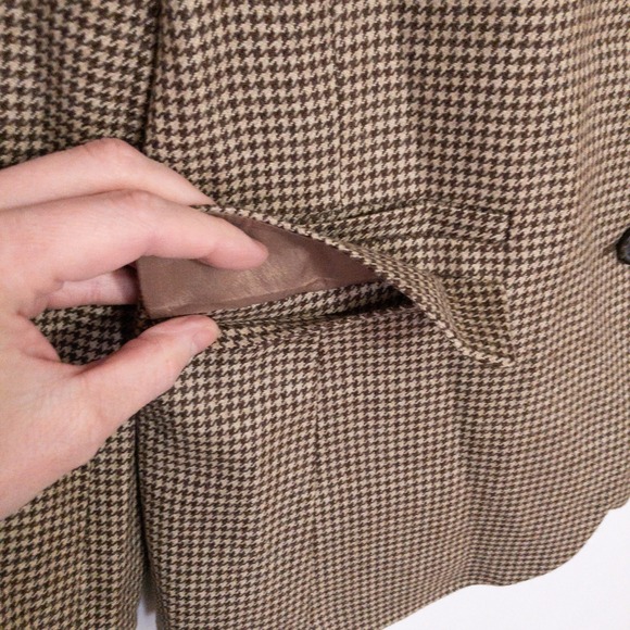 Brooks Brothers Tan Houndstooth Blazer - Picture 5 of 11